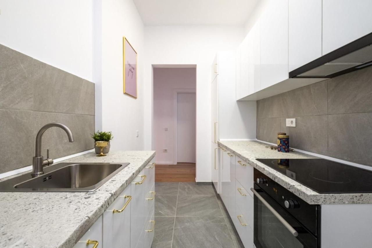 Gorgeous Bucharest Apartments Old Town Екстер'єр фото