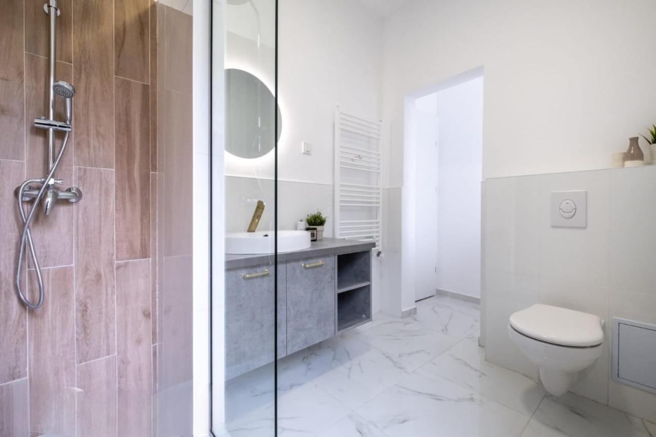 Gorgeous Bucharest Apartments Old Town Екстер'єр фото